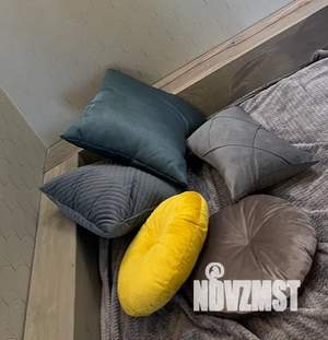 Студия квартира, посуточно, 42м2, 3/6 этаж