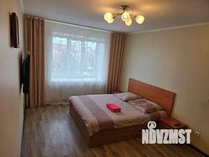 1-к квартира, посуточно, 34м2, 8/10 этаж