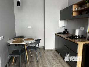 1-к квартира, посуточно, 40м2, 6/9 этаж