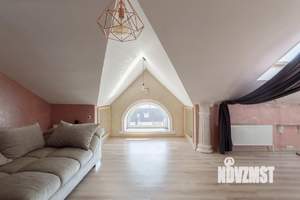 3-к квартира, посуточно, 136м2, 1/1 этаж