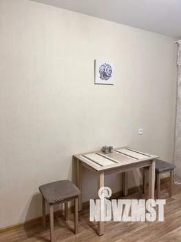 1-к квартира, посуточно, 38м2, 1/9 этаж