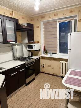 1-к квартира, посуточно, 35м2, 3/5 этаж