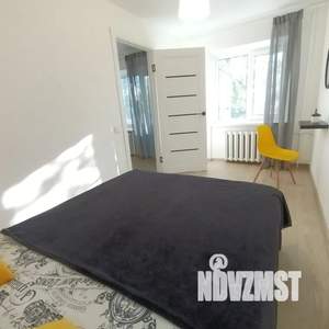 2-к квартира, посуточно, 45м2, 2/4 этаж