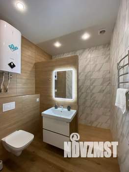 Студия квартира, посуточно, 44м2, 1/3 этаж