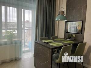 Студия квартира, посуточно, 38м2, 3/6 этаж