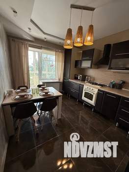 1-к квартира, посуточно, 60м2, 5/5 этаж