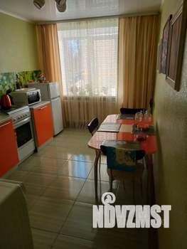 1-к квартира, посуточно, 50м2, 1/5 этаж