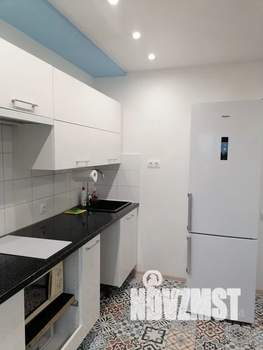 Студия квартира, посуточно, 35м2, 5/10 этаж