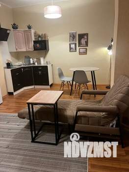 Студия квартира, посуточно, 38м2, 3/8 этаж