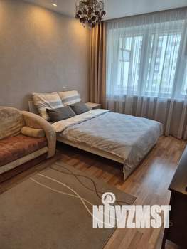 1-к квартира, посуточно, 37м2, 4/9 этаж