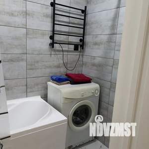 Студия квартира, посуточно, 45м2, 7/10 этаж