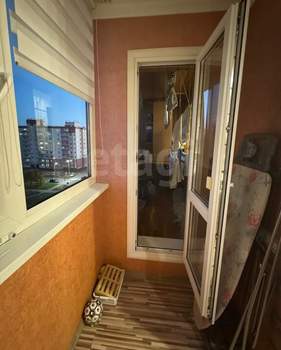 3-к квартира, вторичка, 74м2, 8/9 этаж