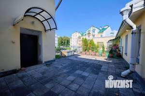 3-к квартира, вторичка, 156м2, 2/2 этаж