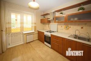 2-к квартира, вторичка, 52м2, 1/5 этаж