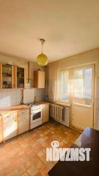 2-к квартира, вторичка, 53м2, 1/5 этаж