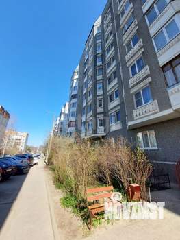 2-к квартира, вторичка, 57м2, 1/9 этаж