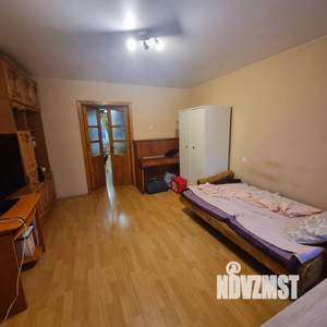 3-к квартира, вторичка, 70м2, 2/4 этаж