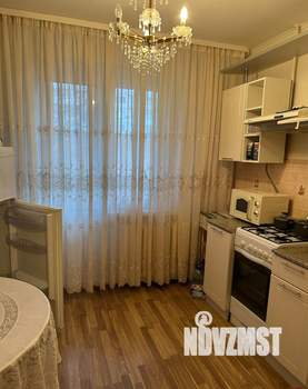 2-к квартира, вторичка, 54м2, 1/5 этаж