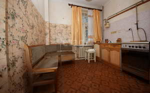 2-к квартира, вторичка, 58м2, 1/4 этаж