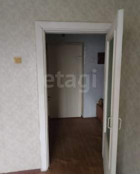 1-к квартира, вторичка, 42м2, 4/4 этаж