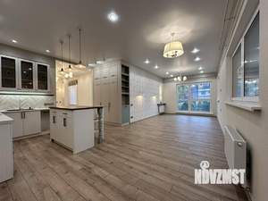 3-к квартира, вторичка, 90м2, 1/3 этаж